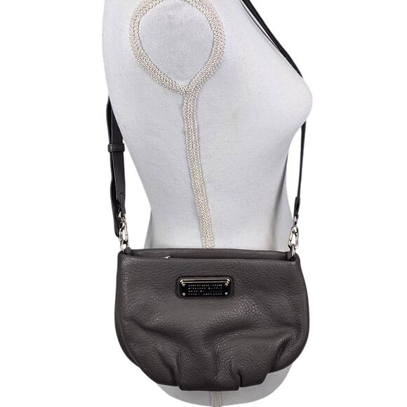 MARC JACOBS GRAY MINI CROSSBODY BAG WORKWEAR PEBBLED LEATHER MODEL: M0009470 - Picture 3 of 16